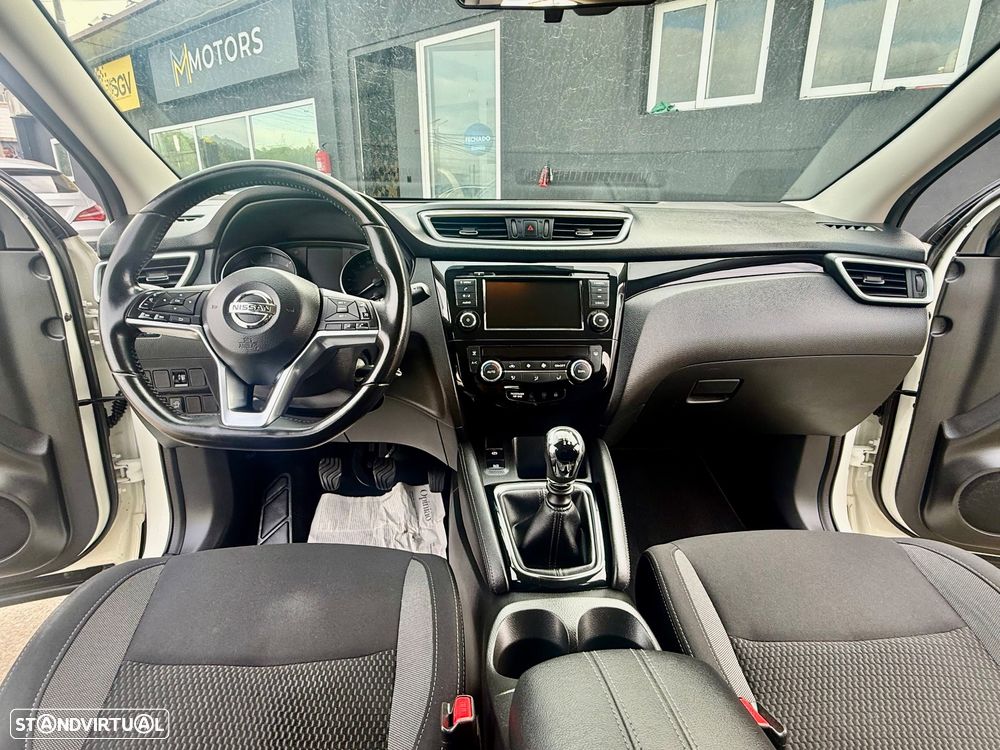 Nissan Qashqai 1.5 dCi N-Connecta J18+Led - 15