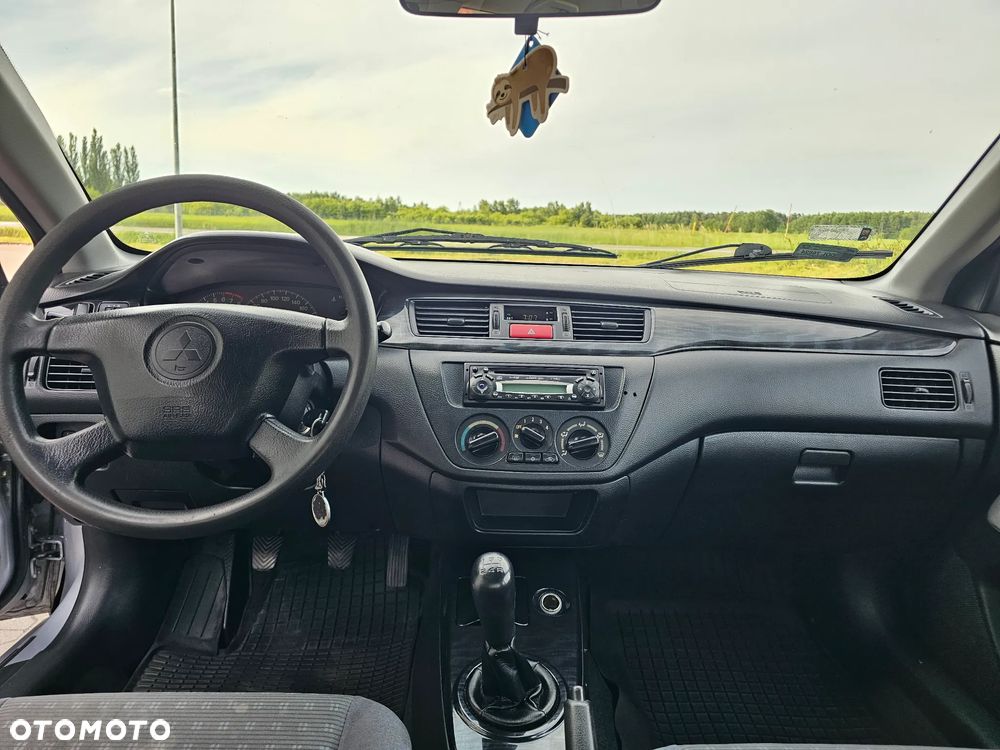 Mitsubishi Lancer 1.6 Comfort - 10