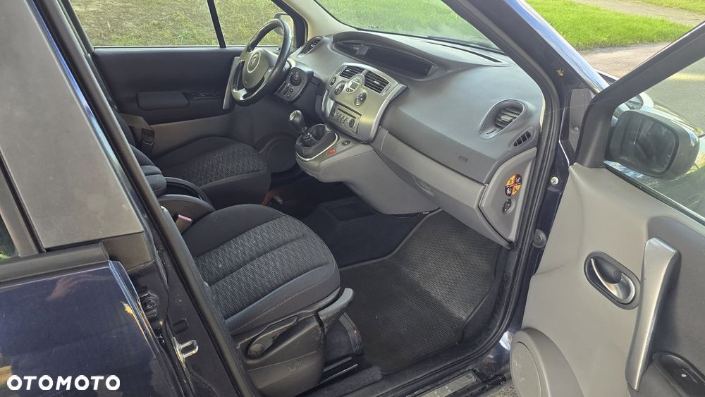 Renault Scenic - 7