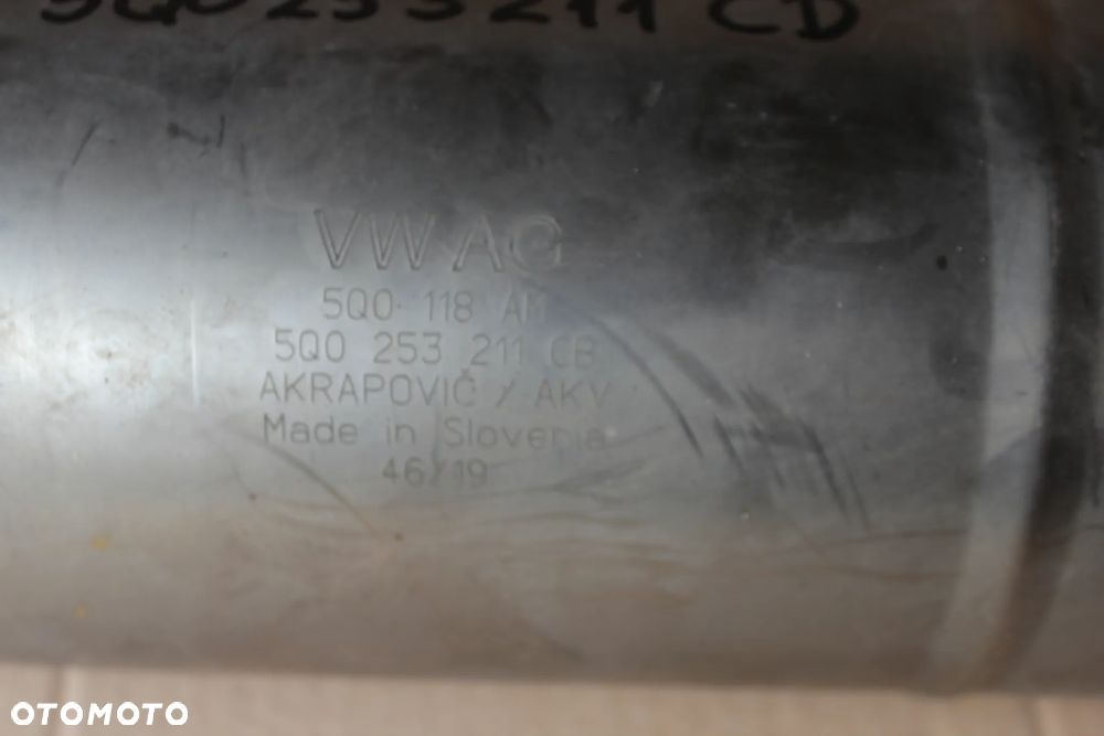 TŁUMIK ŚRODKOWY AKROPOVIC VW GOLF VII R 5G0253211CB 2017 - 5