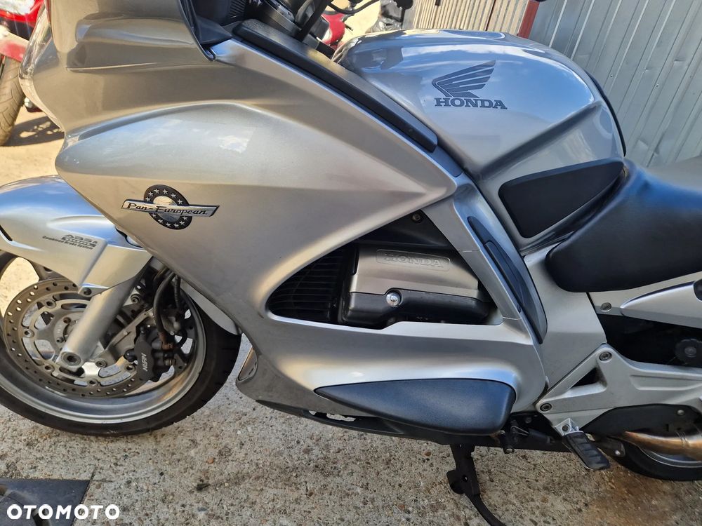 Honda ST - 28