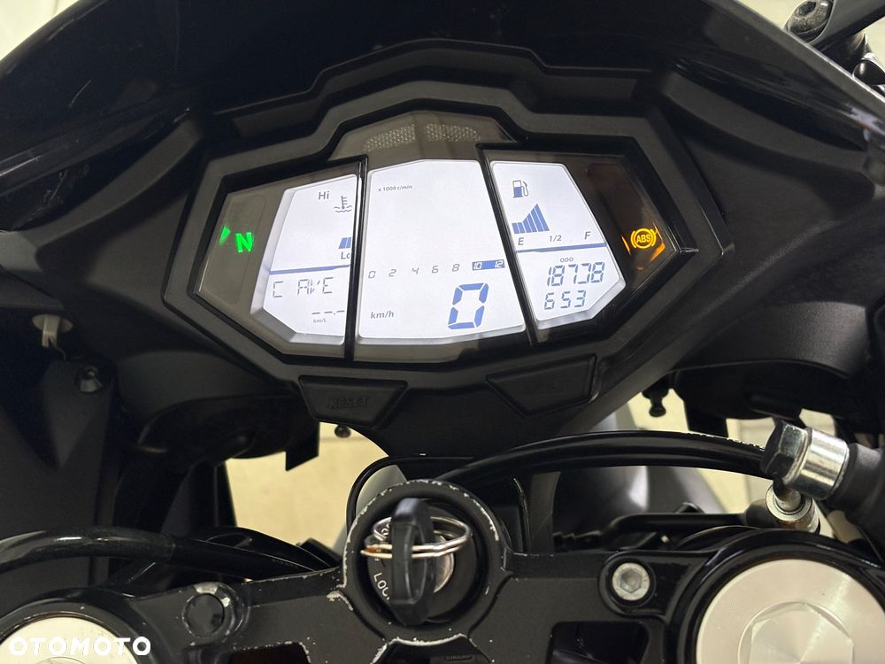 Yamaha YZF - 12