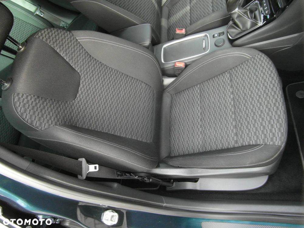 Opel Astra 1.4 T Dynamic - 19