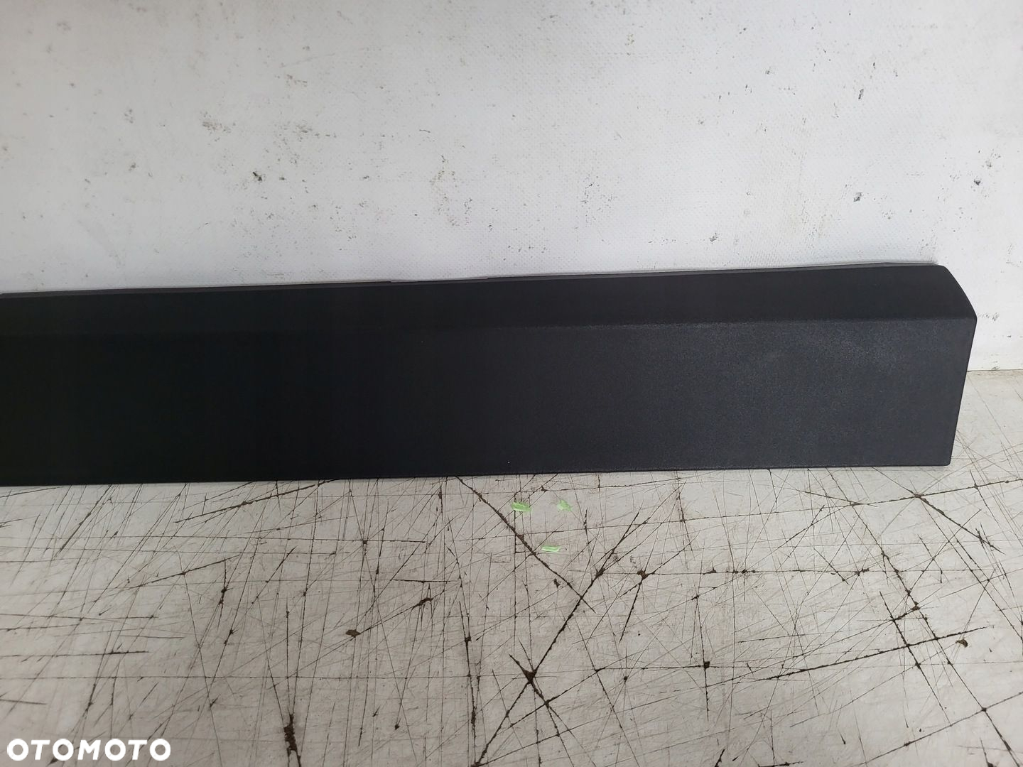 POLESTAR 2 II 20- LISTWA DRZWI PRAWY PRZÓD - 4