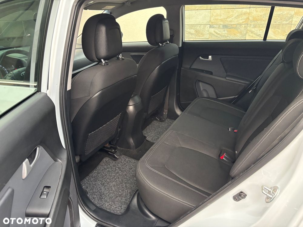 Kia Sportage 1.6 GDI L 2WD - 8