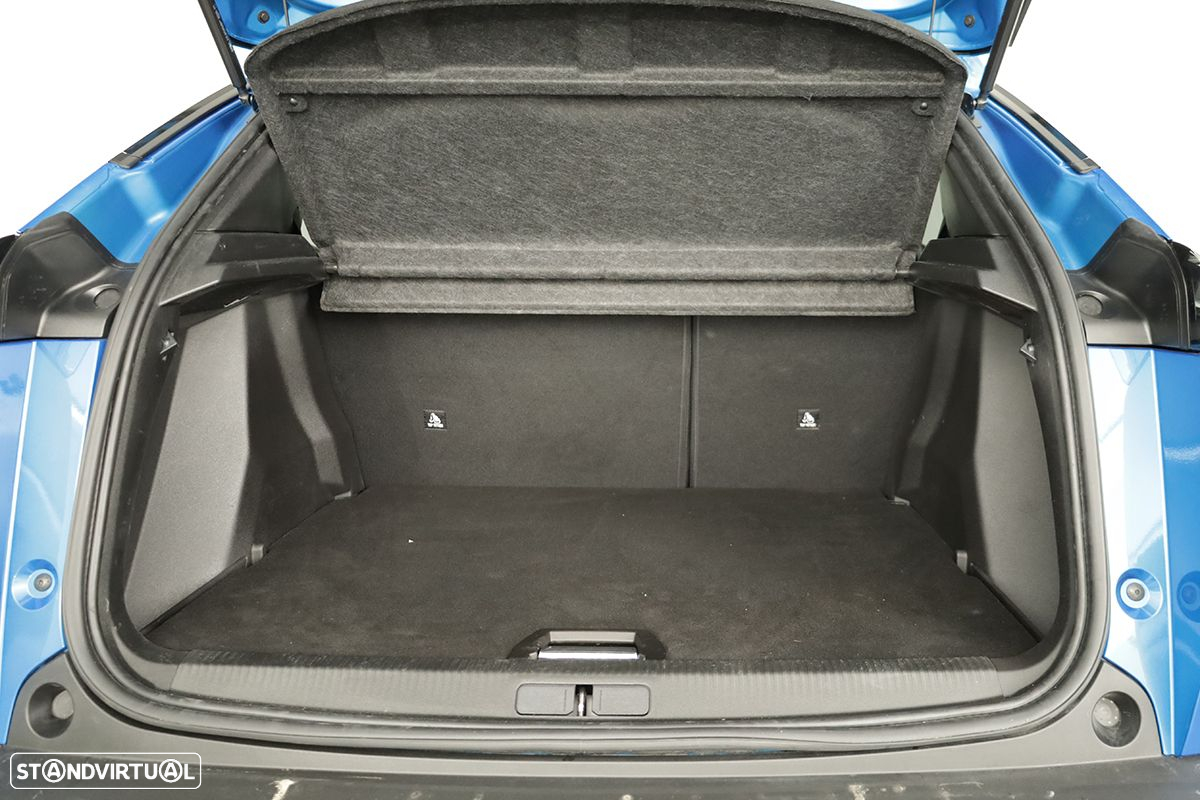 Peugeot 2008 1.2 PureTech Allure - 22