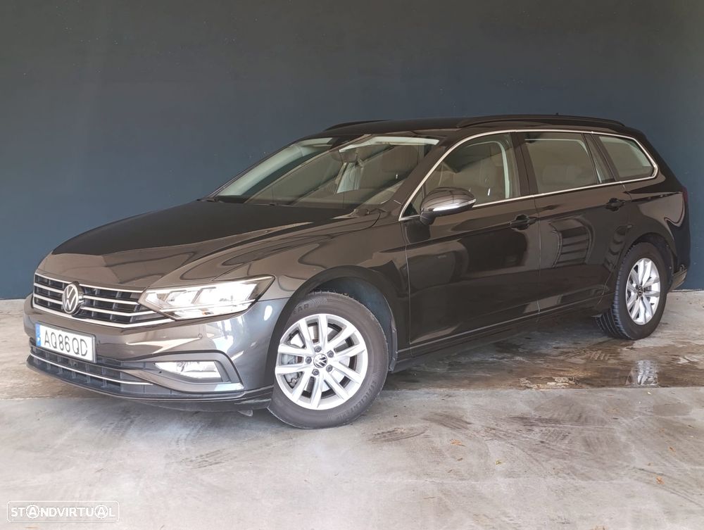 VW Passat Variant - 4