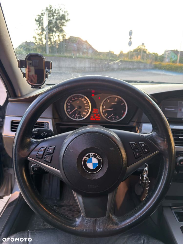 BMW Seria 5 - 12