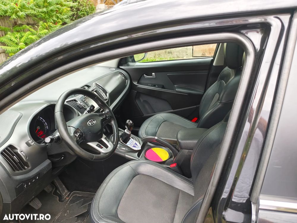 Kia Sportage 2.0 CRDI AWD Dream-Team Edition - 11