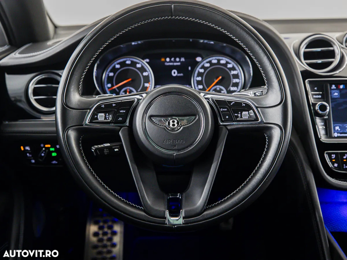 Bentley Bentayga V8 - 25
