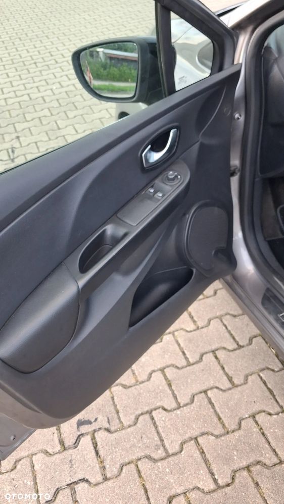 Renault Clio dCi 90 Limited - 24