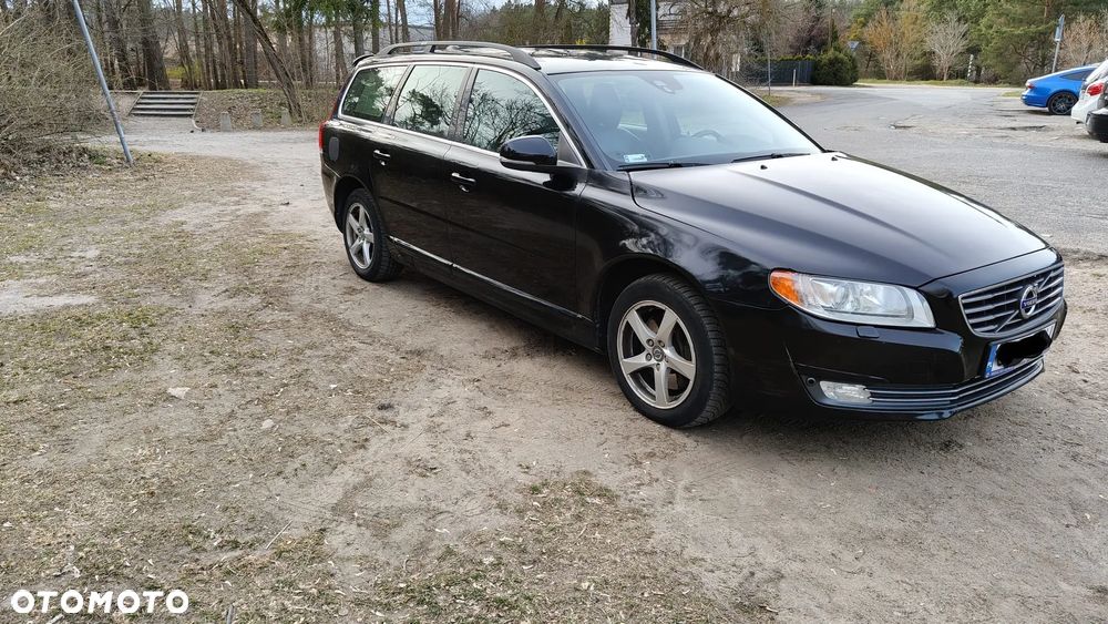 Volvo V70 2.0T Powershift Momentum - 1