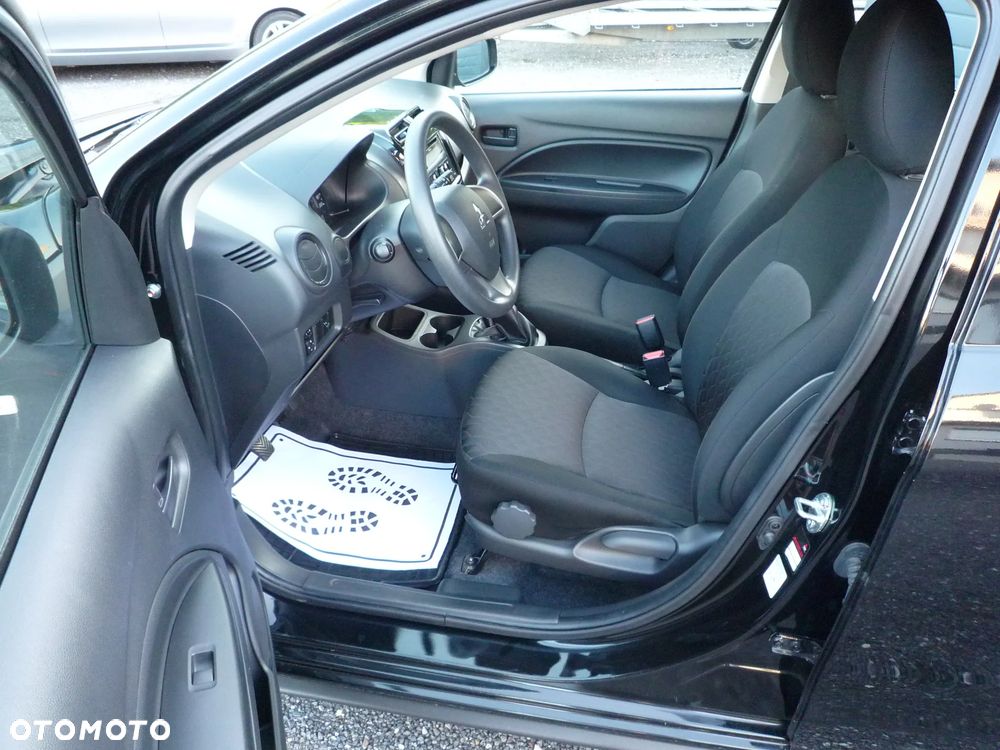 Mitsubishi Space Star 1.2 - 12
