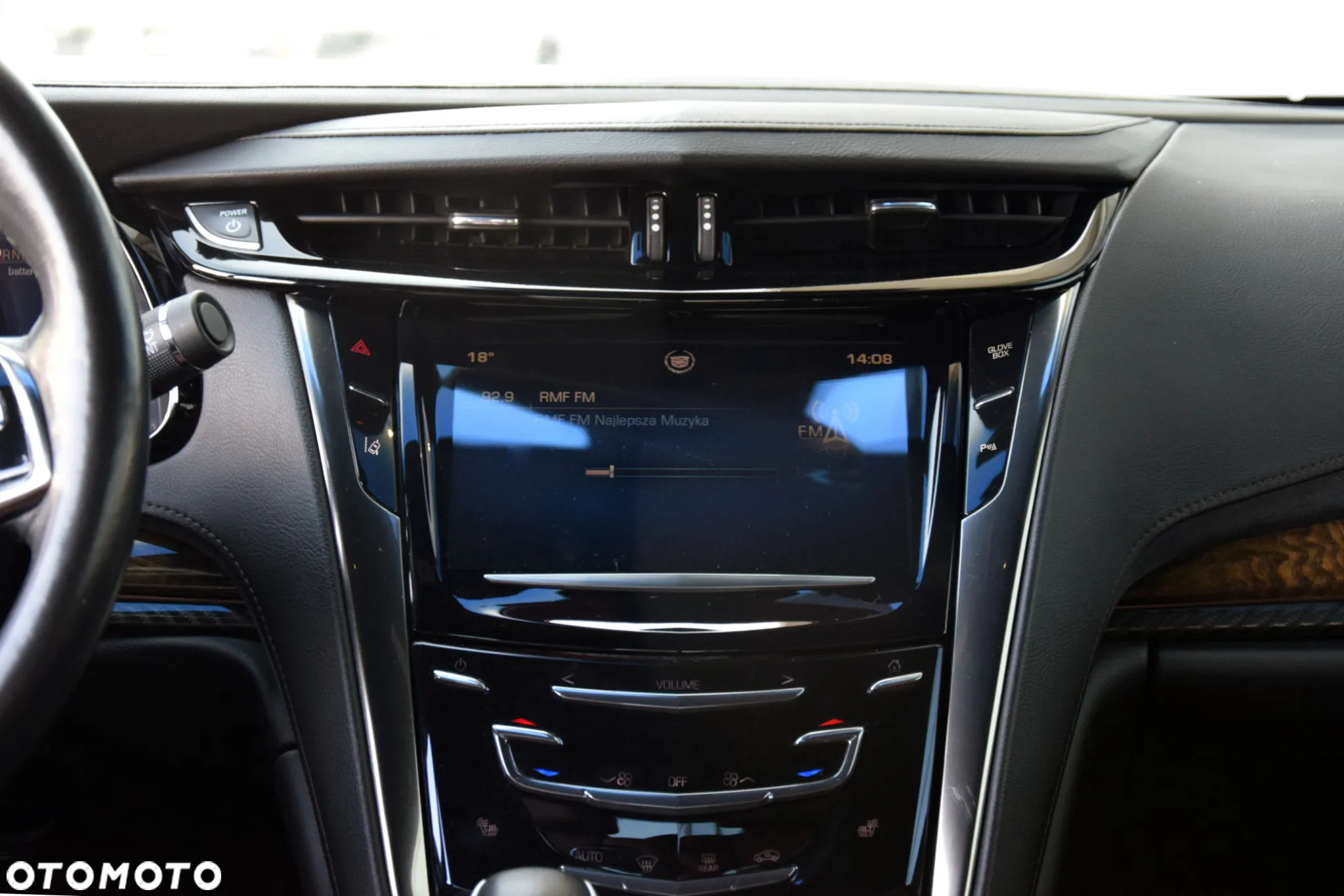 Cadillac ELR - 18