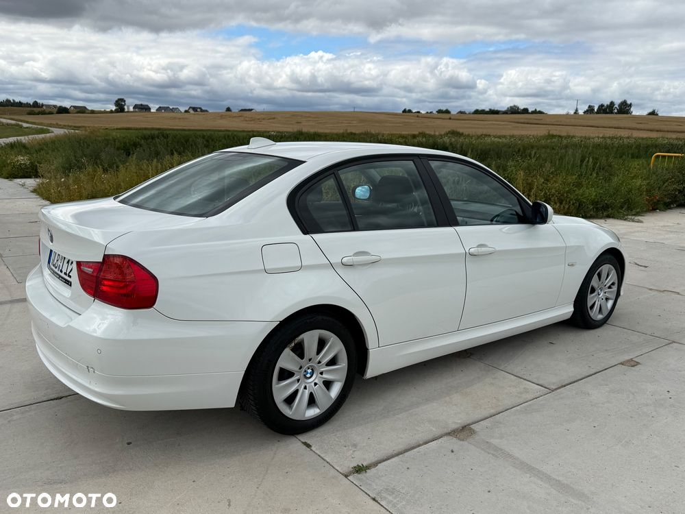 BMW Seria 3 318i Edition Lifestyle - 8