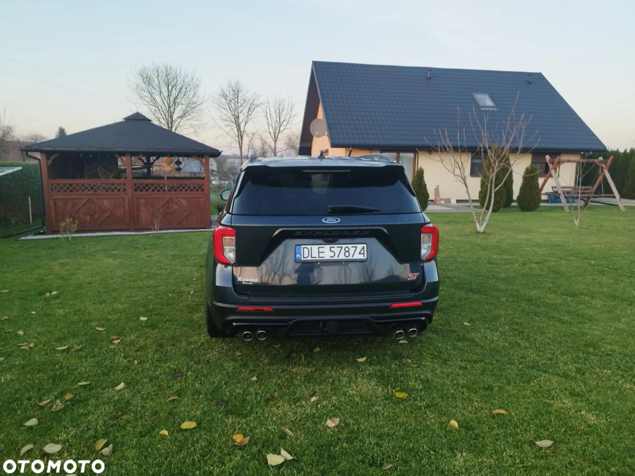 Ford Explorer - 12