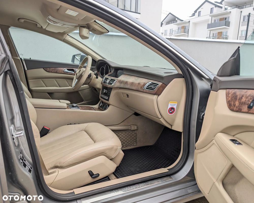 Mercedes-Benz CLS 350 CDI 4-Matic BlueEff - 7