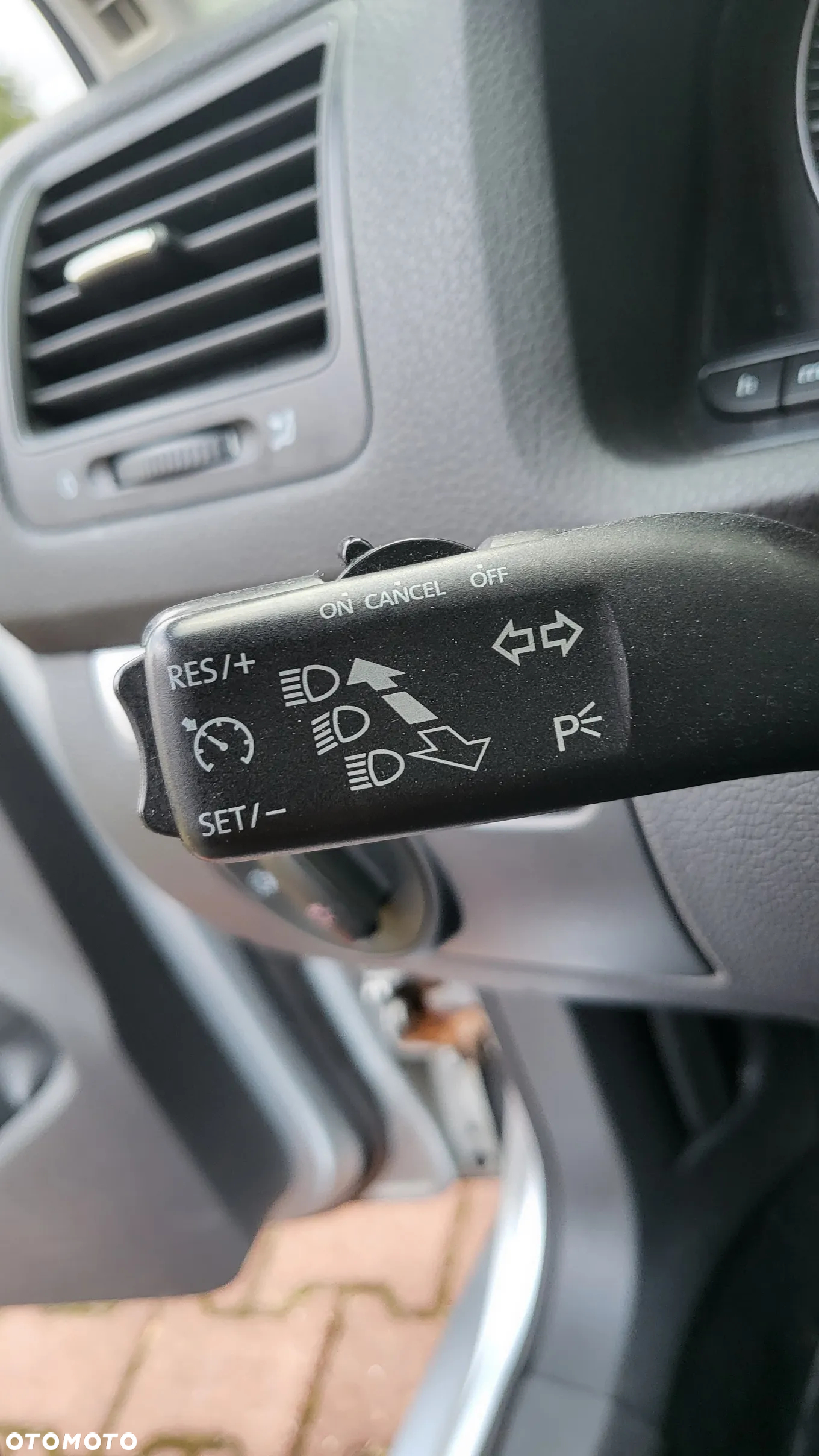 Volkswagen Golf 1.9 TDI Sportline - 13