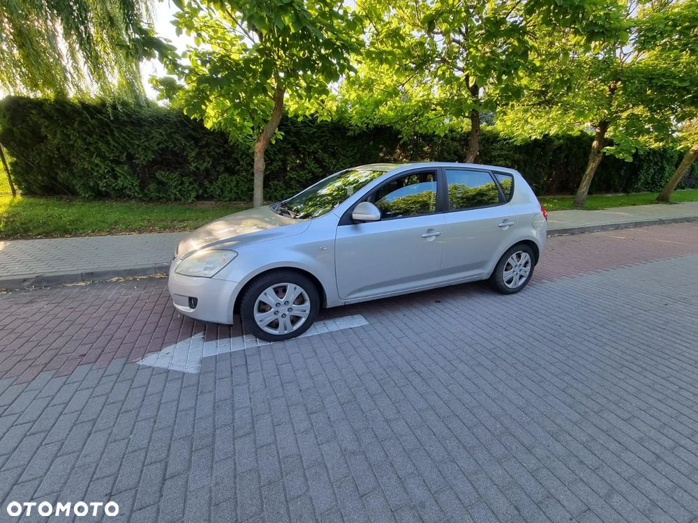 Kia Ceed - 5