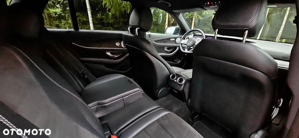 Mercedes-Benz Klasa E 300 d 9G-TRONIC - 9