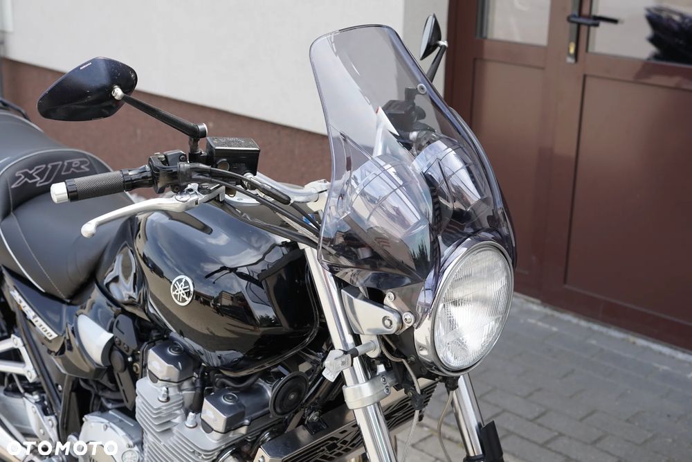 Yamaha XJR - 14