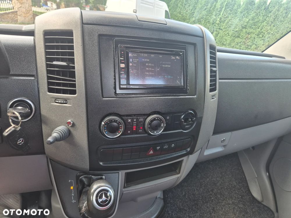 Mercedes-Benz Sprinter - 35