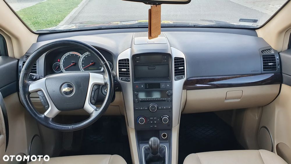 Chevrolet Captiva 2.0 d LS - 14
