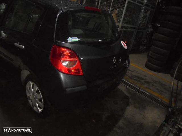 Carro MOT: K9K764 CXVEL: TL4A002 RENAULT CLIO 3 FASE 1 2007 1.5DCI 105CV 5P PRETO DIESEL - 4