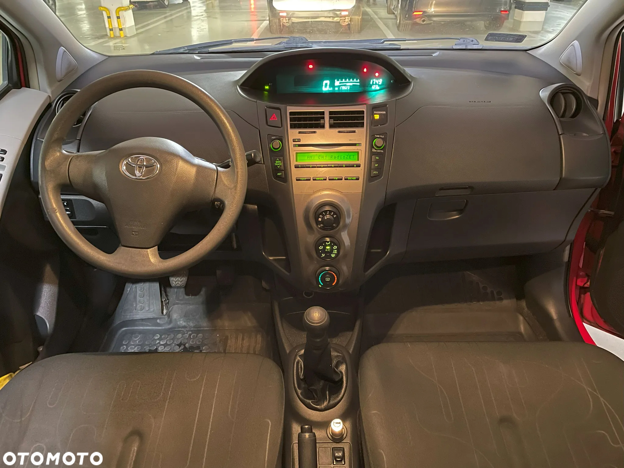 Toyota Yaris 1.0 Terra A/C - 6
