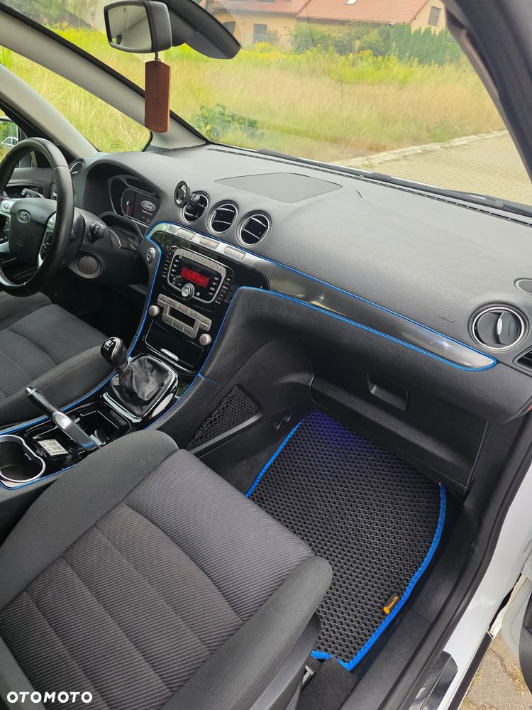 Ford S-Max 2.0 Titanium - 20