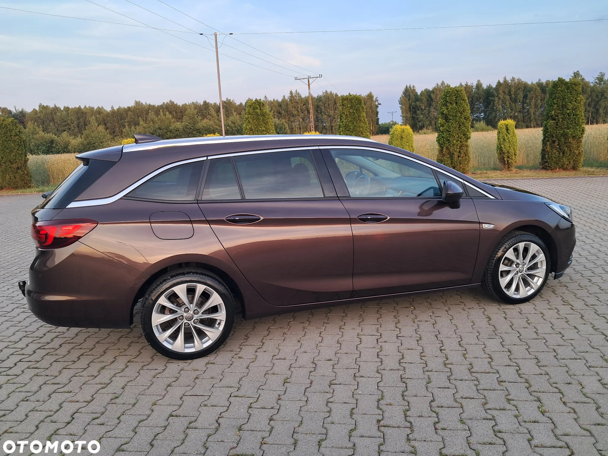 Opel Astra 1.4 Turbo Start/Stop Sports Tourer Innovation - 10