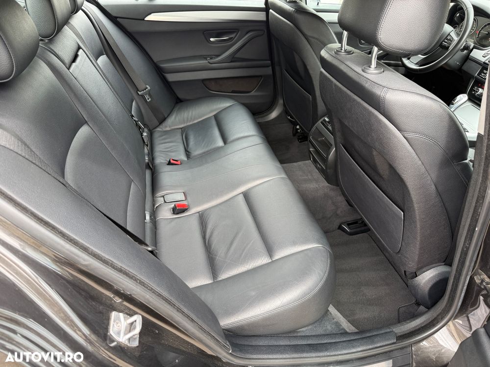 BMW Seria 5 525d xDrive AT - 6