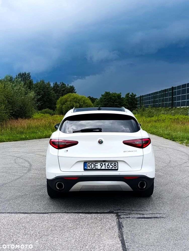 Alfa Romeo Stelvio 2.0 Turbo 16V AT8-Q4 Super - 5