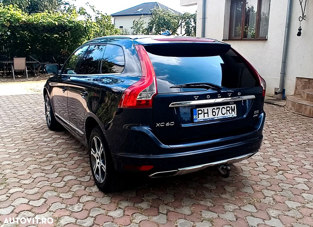 Volvo XC 60 D5 AWD Momentum - 5