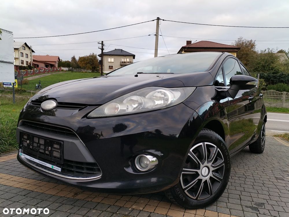 Ford Fiesta - 32