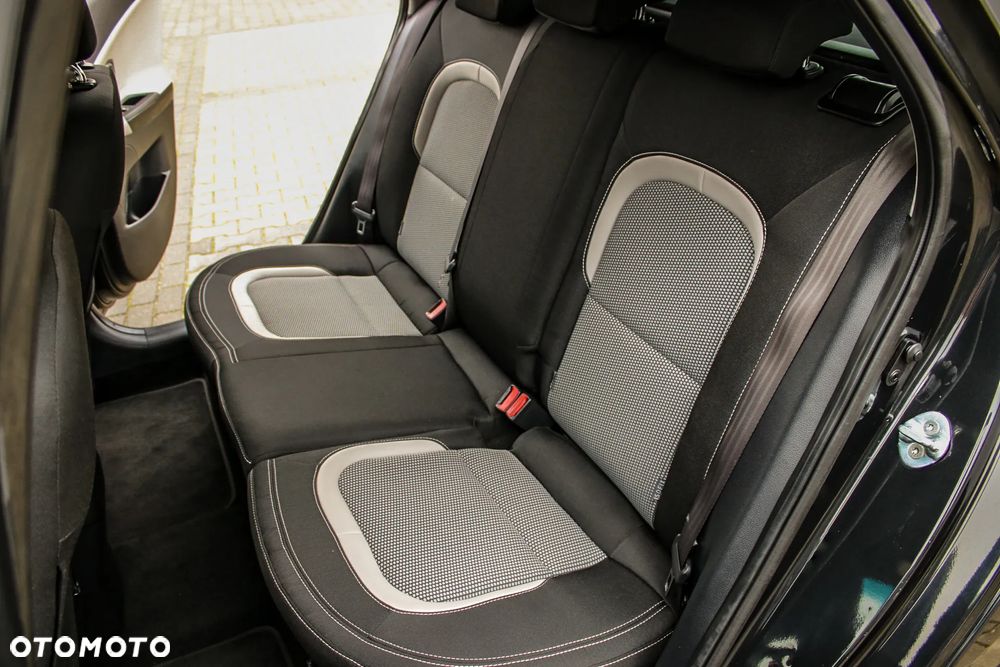 Kia Ceed 1.6 CRDi 128 Platinum Edition - 28