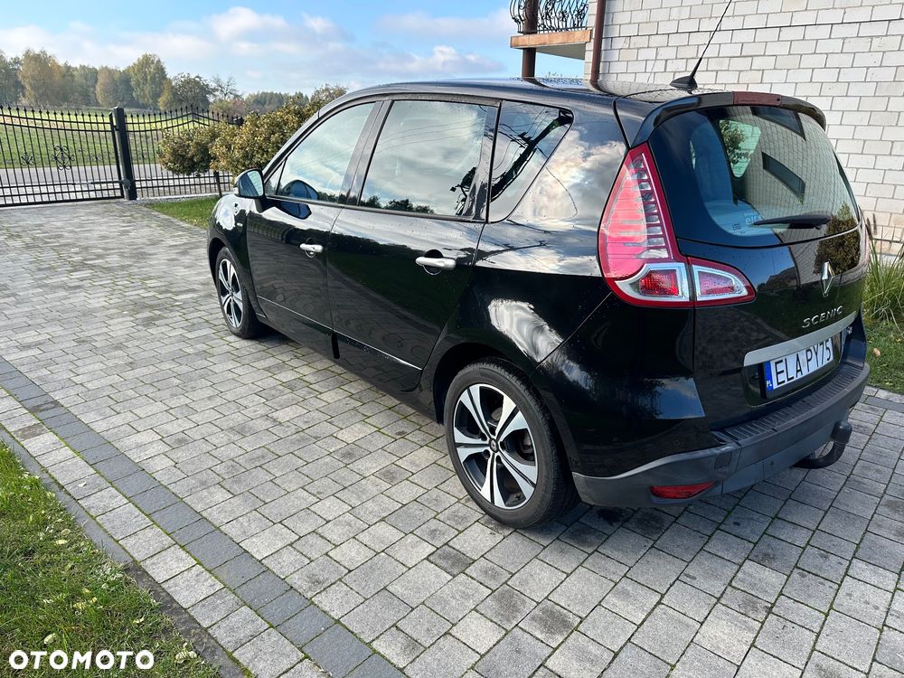 Renault Scenic 1.6 dCi Bose - 24