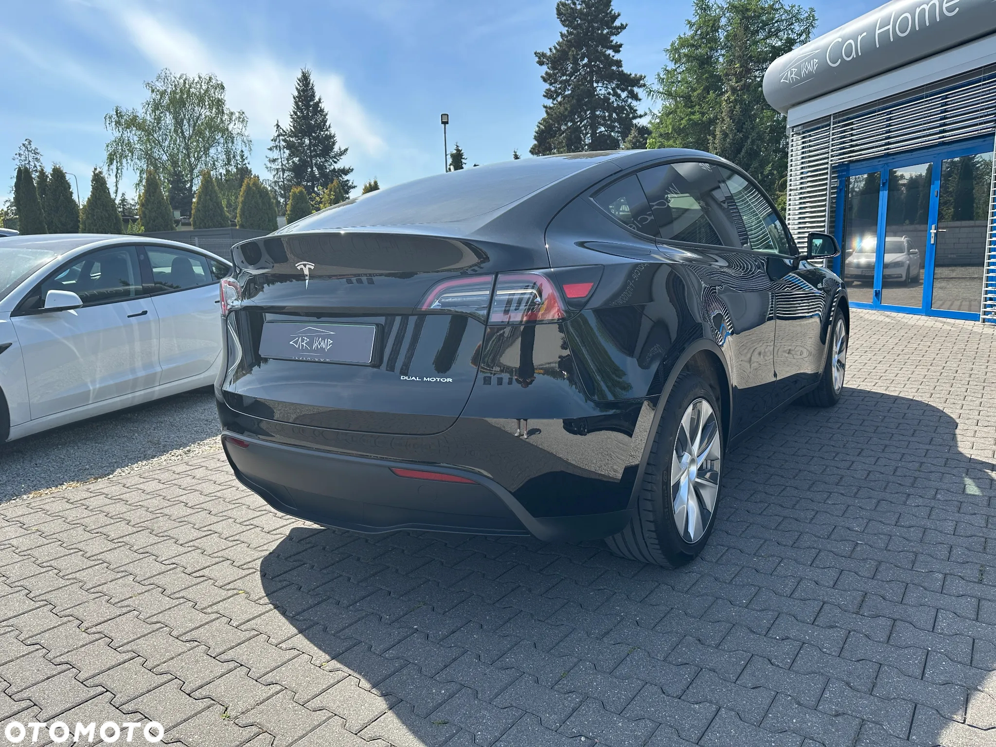 Tesla Y Model Long Range Dual Motor AWD - 4