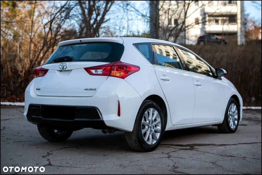Toyota Auris - 14