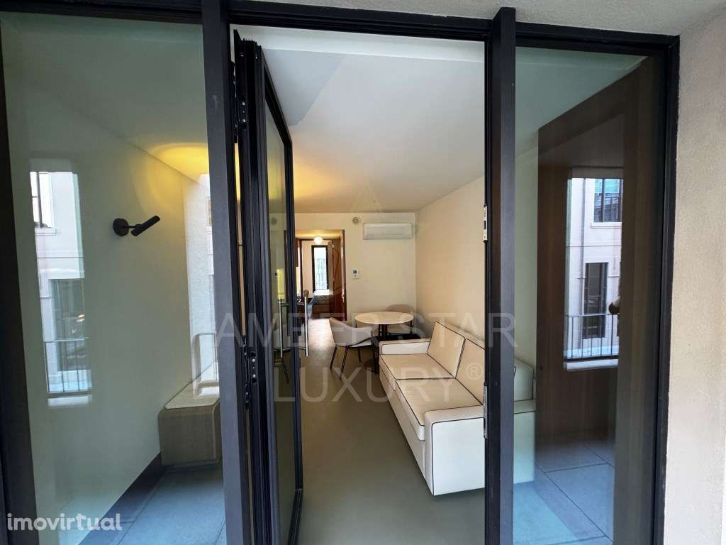 T1 com garagem próximo do Metro Carolina Michaelis - Grande imagem: 3/22