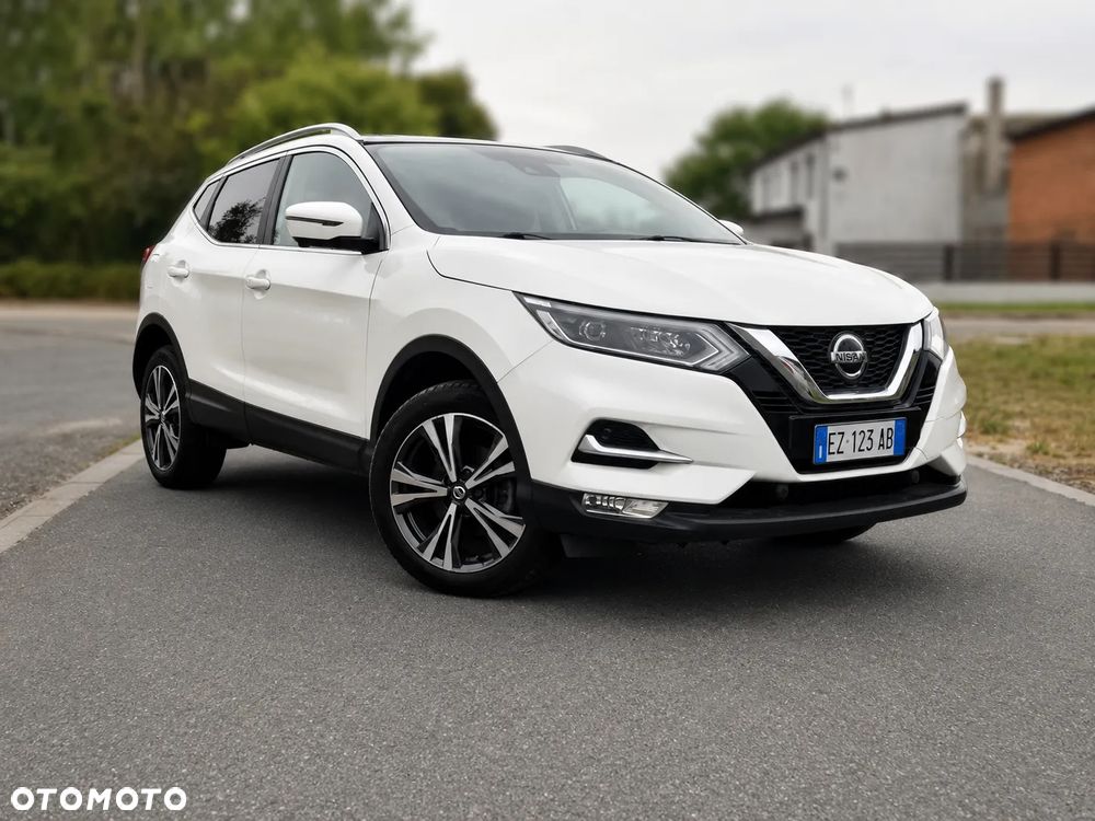 Nissan Qashqai 1.2 DIG-T N-Connecta EU6 - 2
