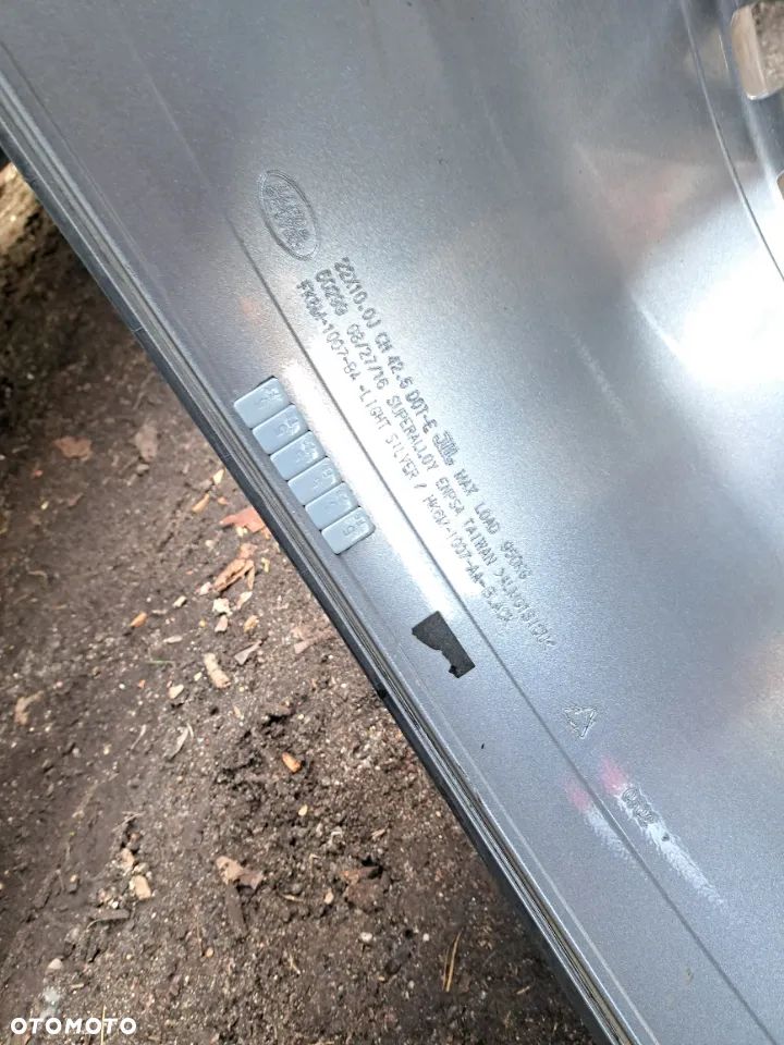 Felgi Koła letnie Range Rover Sport SVR 22 Cale 10Jx22 ET 42.5 FK6M-1007-BA 275/40R22 108Y Continental CrossContact LX Sport 275/40R22 108 Y DOT1017 2017 Rok - 17