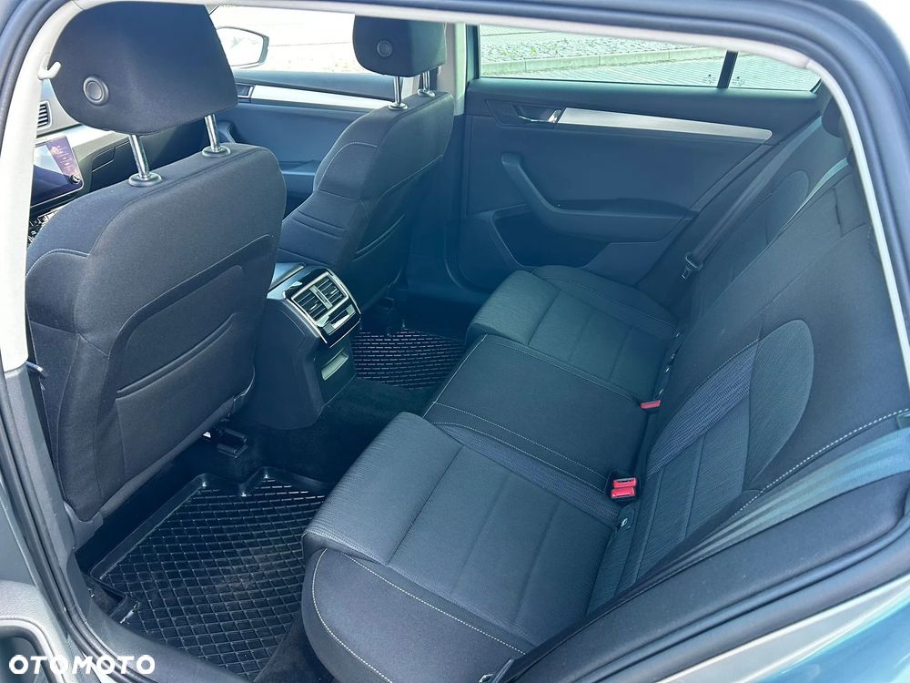 Skoda Superb 2.0 TDI Ambition - 8