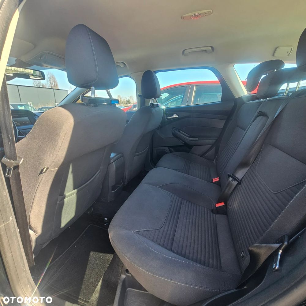 Ford Focus - 18
