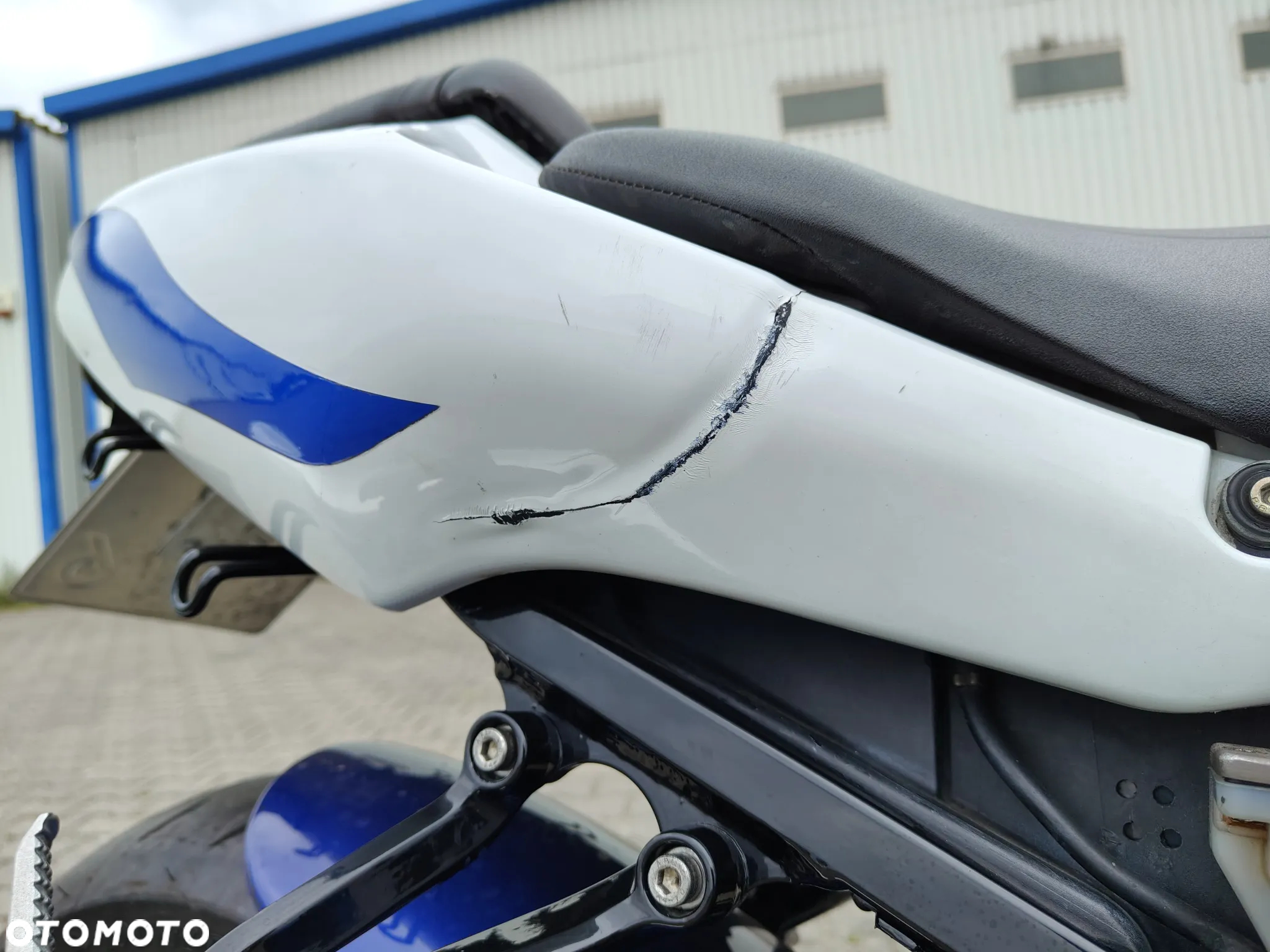 Suzuki GSX-R - 16