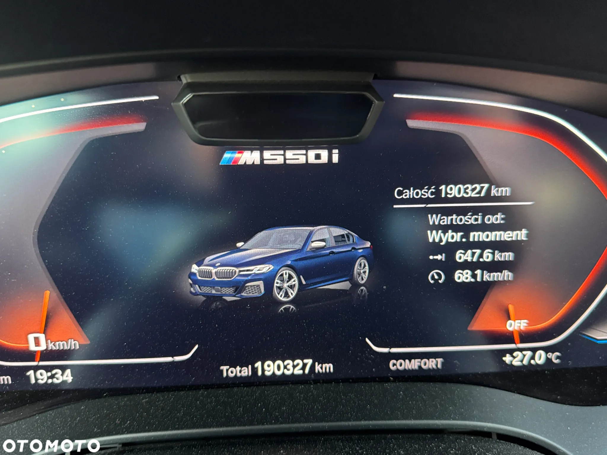 BMW Seria 5 M550i xDrive sport - 15