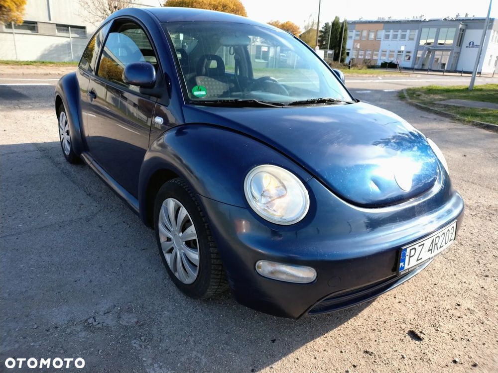 Volkswagen New Beetle - 1