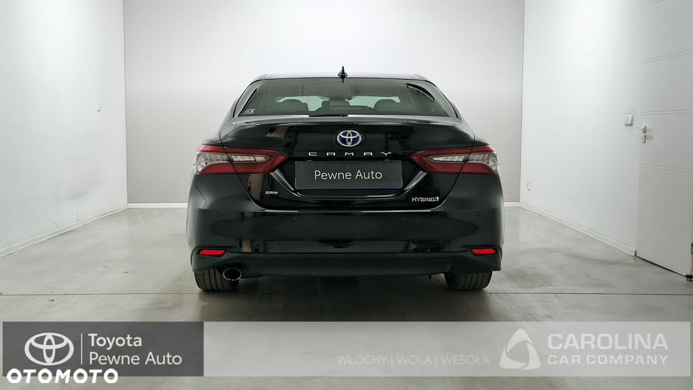 Toyota Camry 2.5 Hybrid Executive CVT - 21