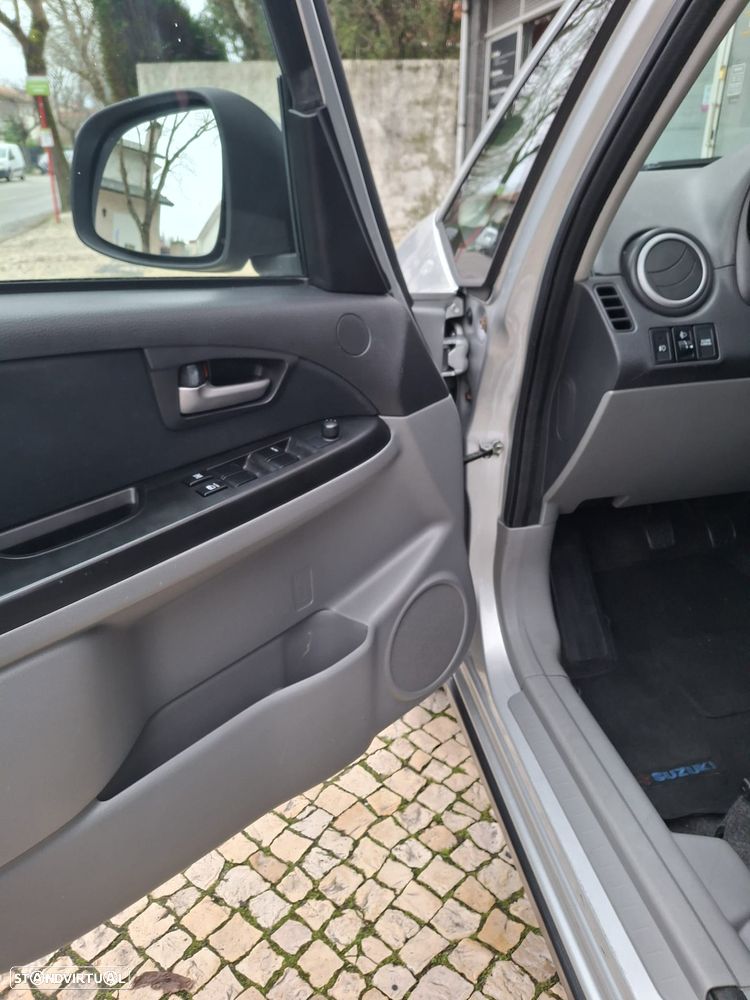 Suzuki SX4 - 14