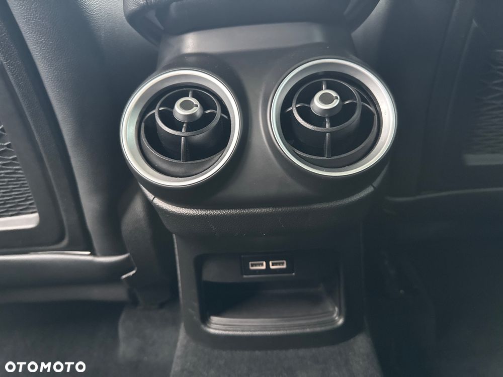 Alfa Romeo Stelvio 2.0 Turbo 16V AT8-Q4 Super - 24